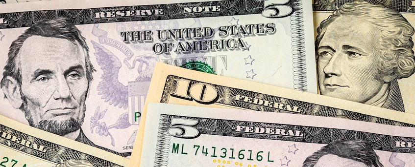 The Pros and Cons of Raising the Minimum Wage