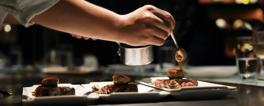 Survey: Dining Out Less Often Due to Inflation